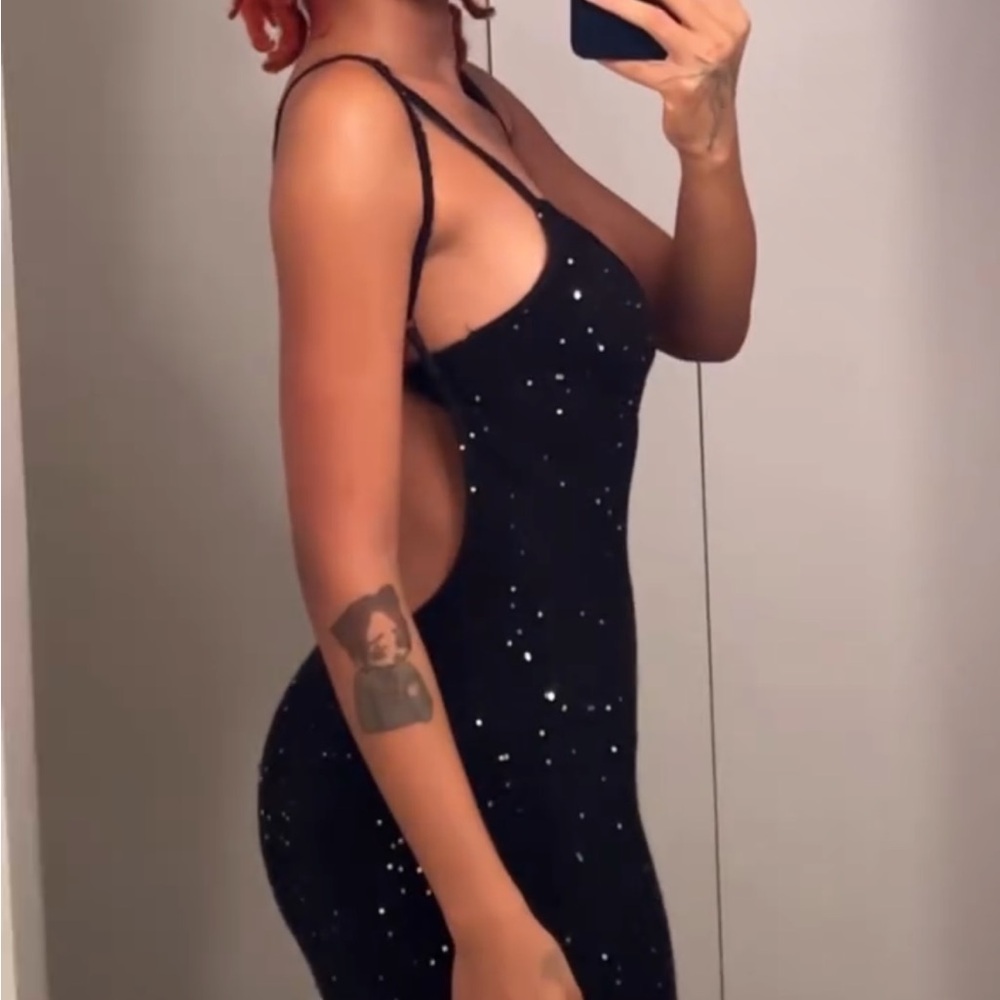 Danielle Guizio Midi Knitted Black Sequin Dress
